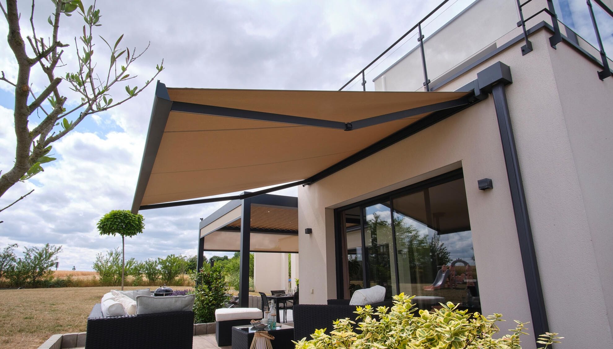 Les stores bannes électriques Somfy - 3